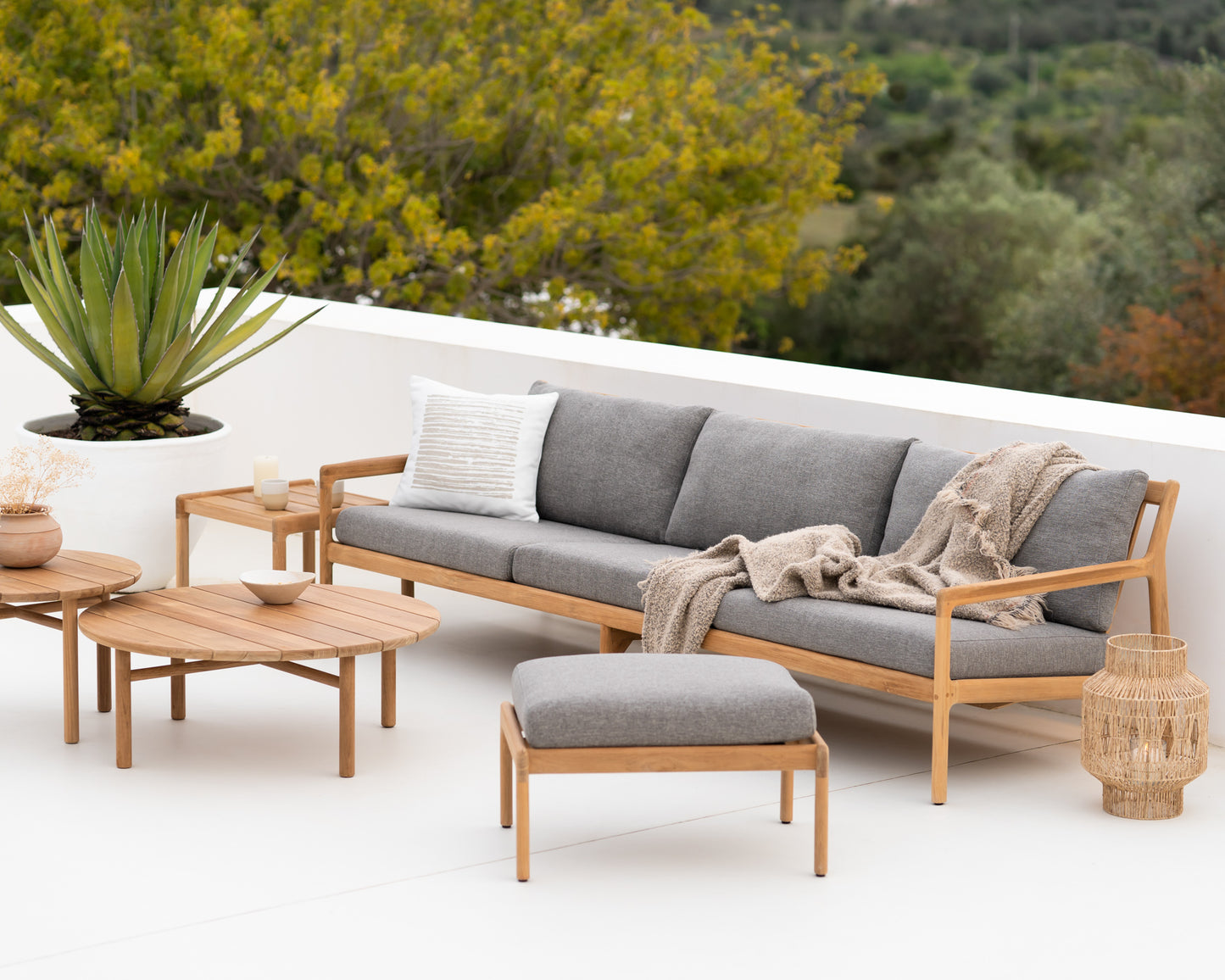 Quatro Coffee Table