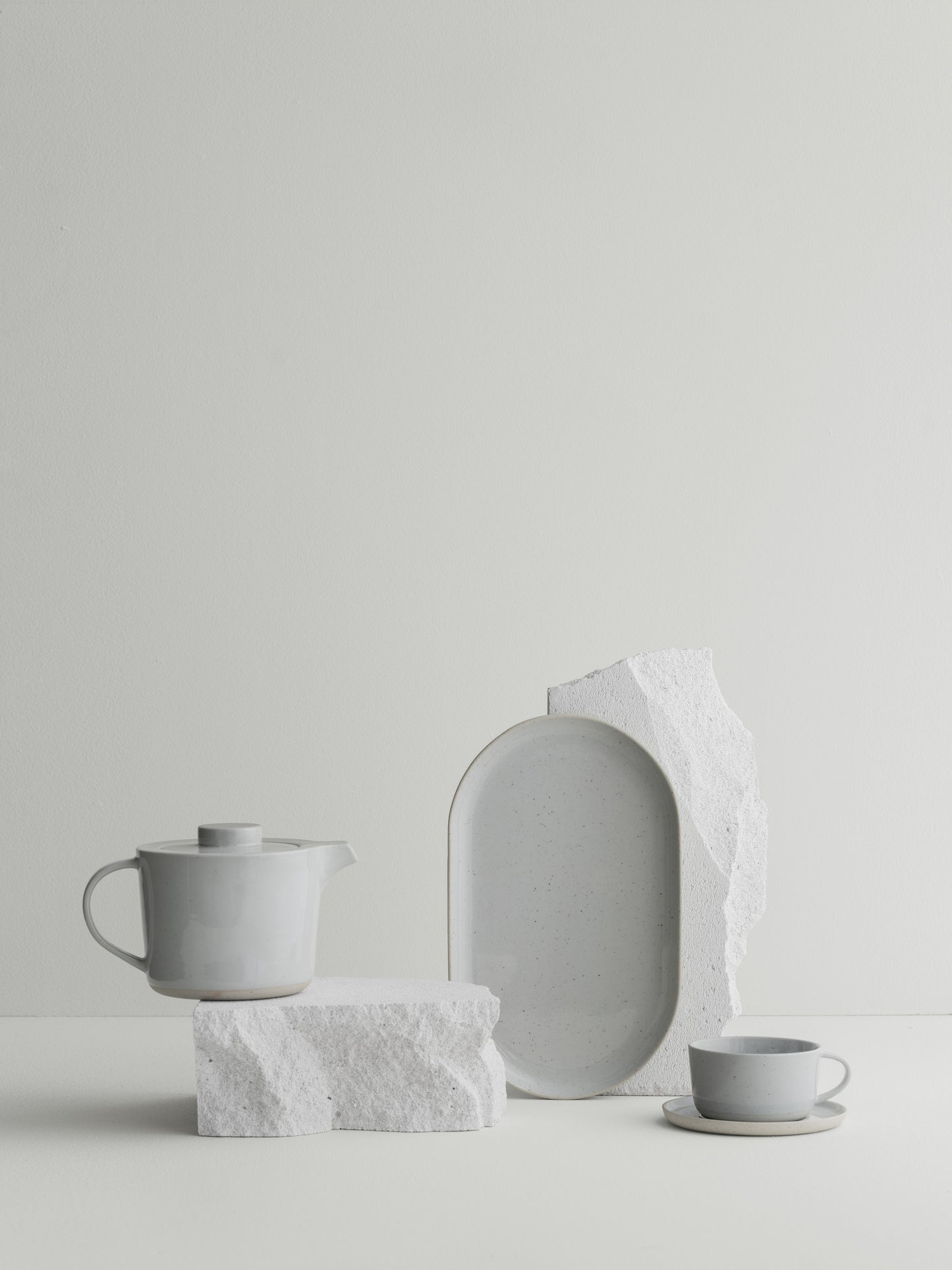 Sablo Serving Plate Cloud