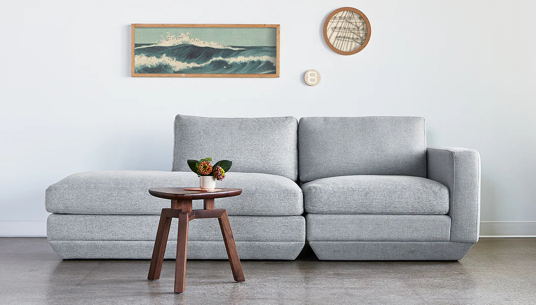 Podium Modular 2-PC Lounge
