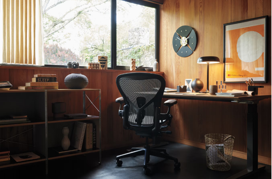 Renew Sit-To-Stand Desk