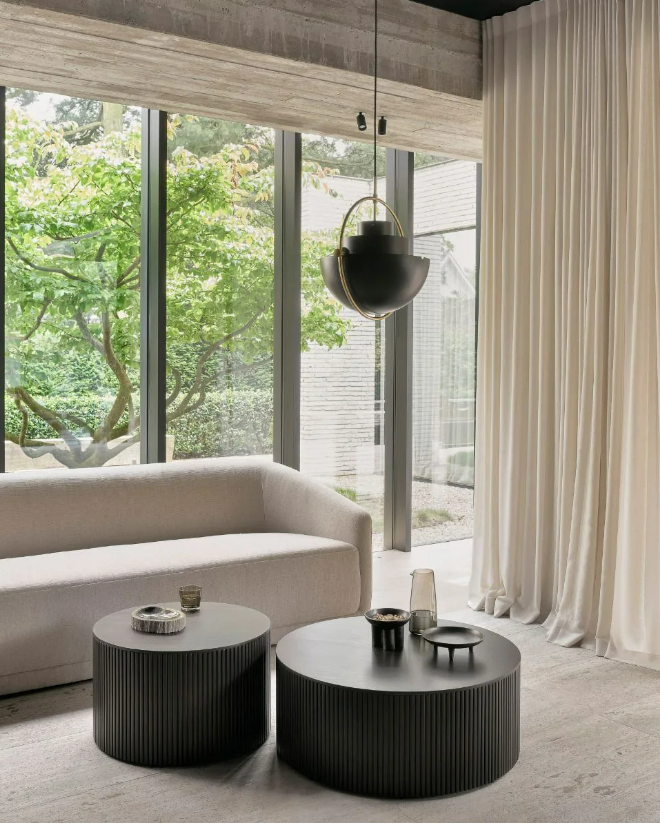 Roller Max coffee table