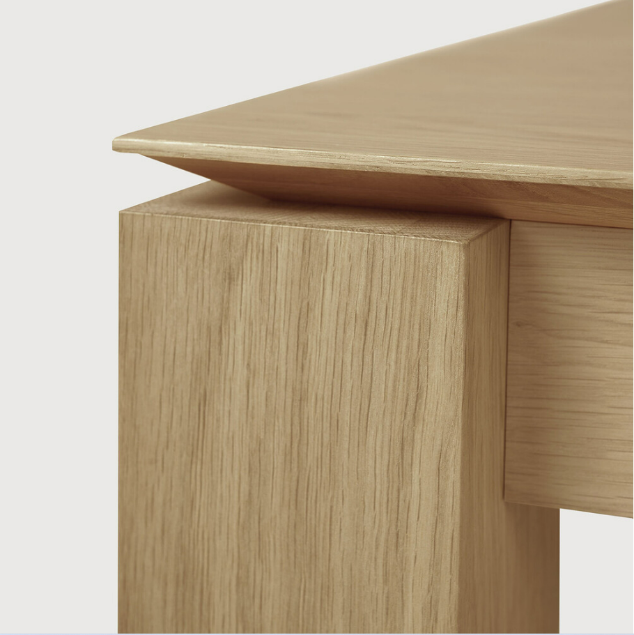 Slice extendable dining table