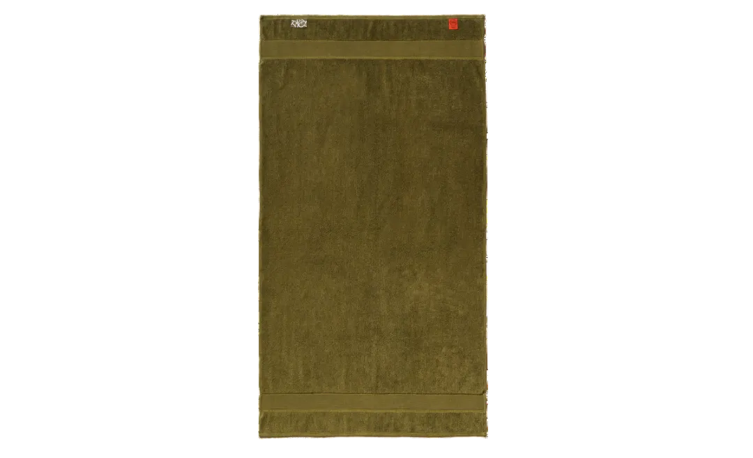 Classic Stretch Towel in Moss