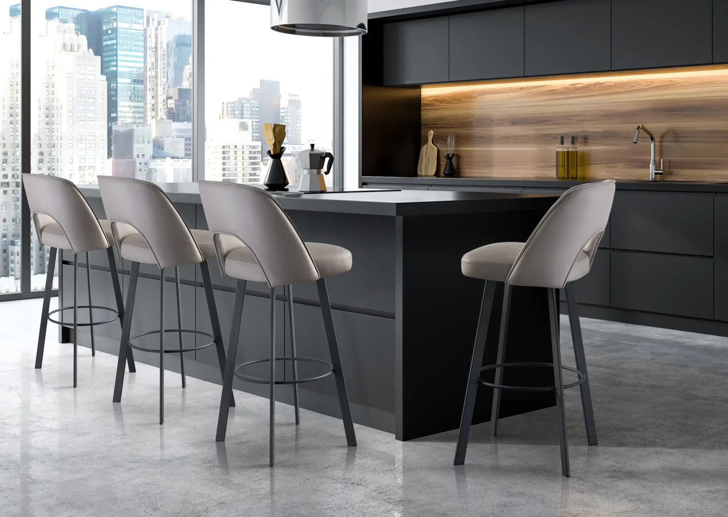 Mia Stool