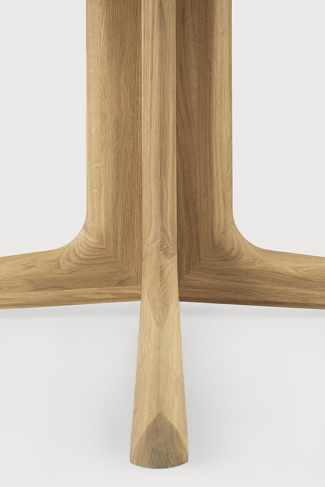 Corto dining table square