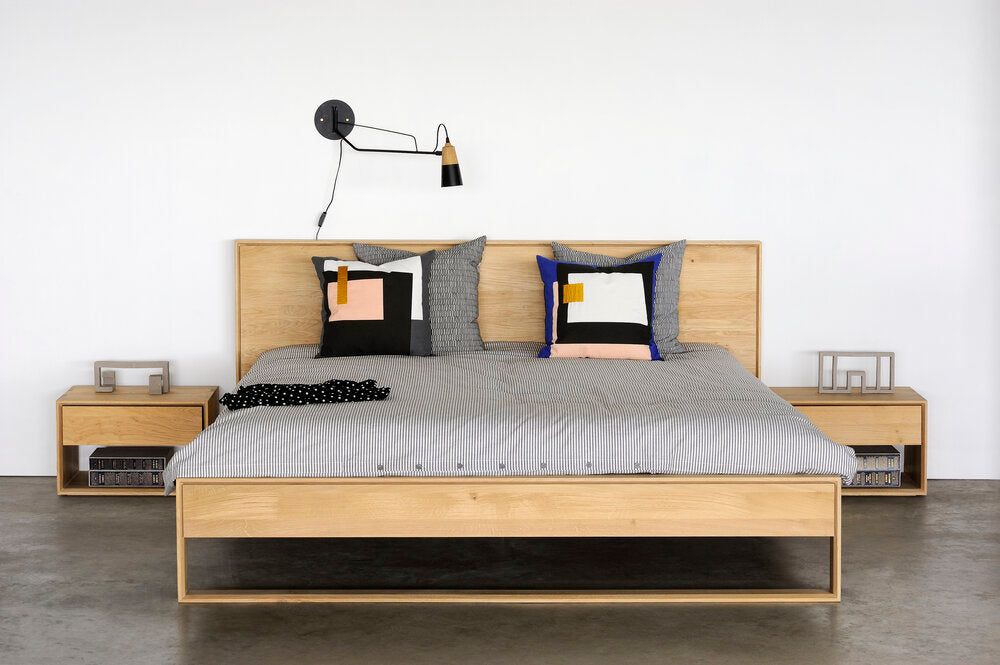Nordic II Oak Bed