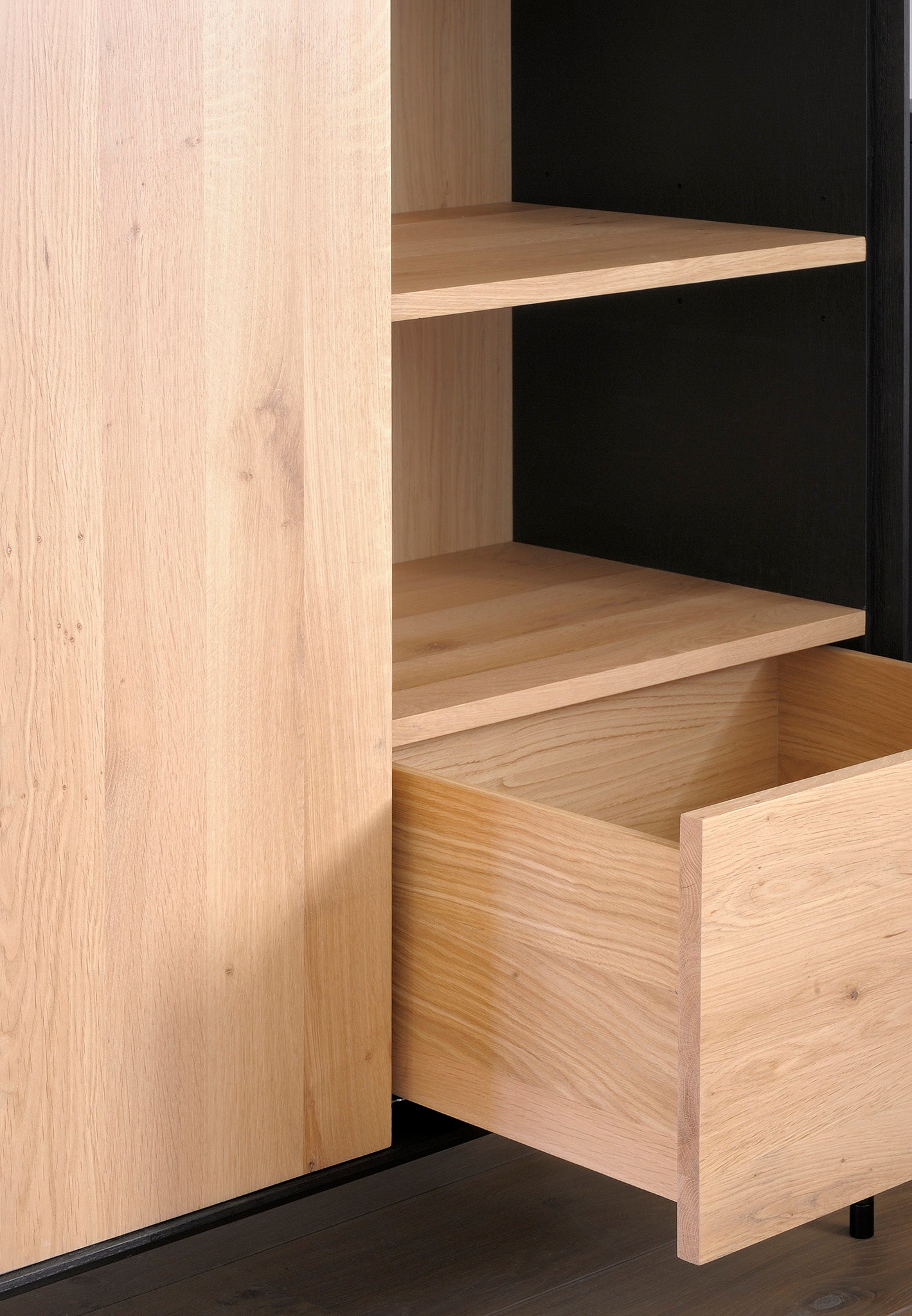 Blackbird Oak Storage Cupboard