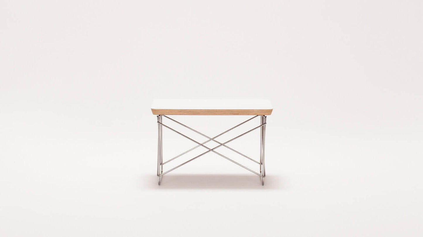 Eames® Wire Base Table