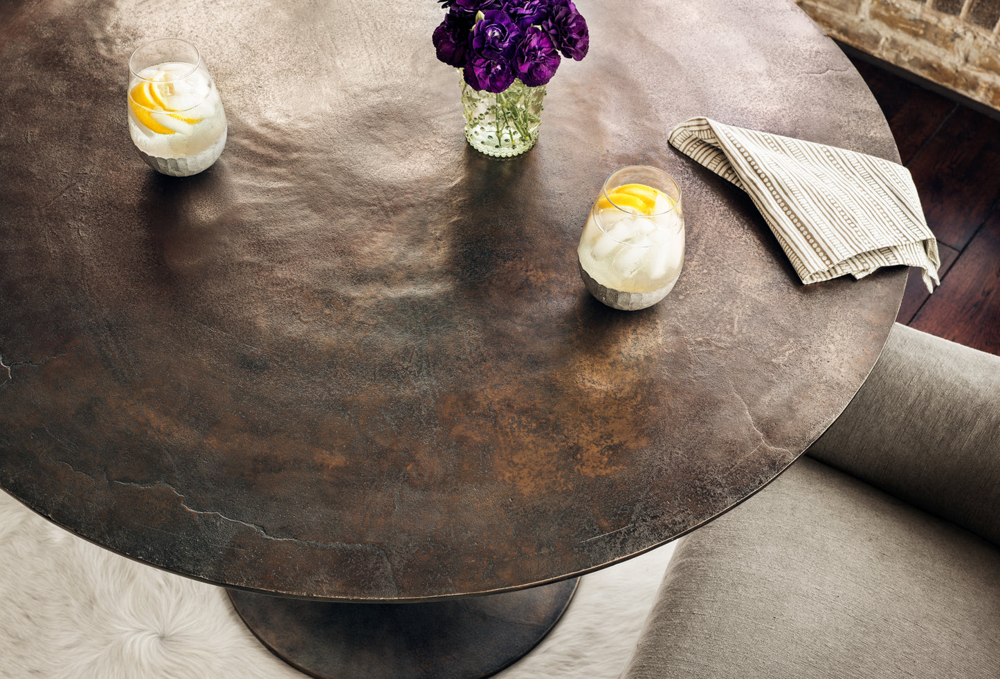 Simone bistro table