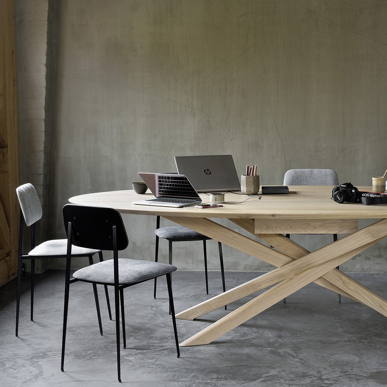 Mikado Oak meeting table