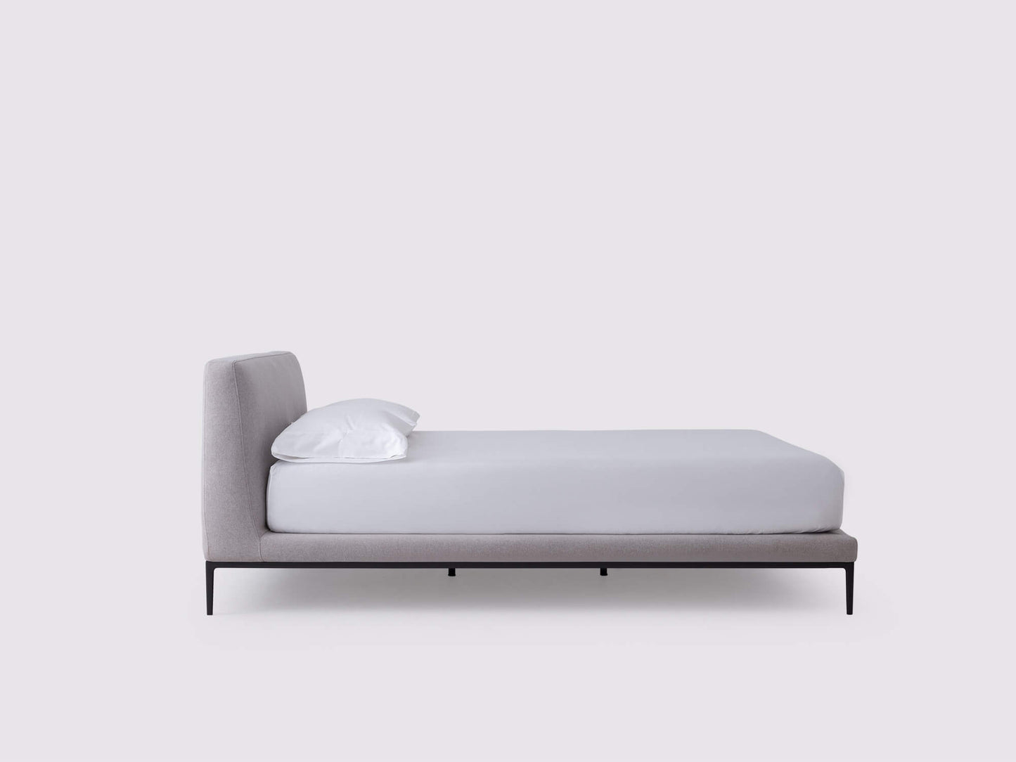 Oma Bed