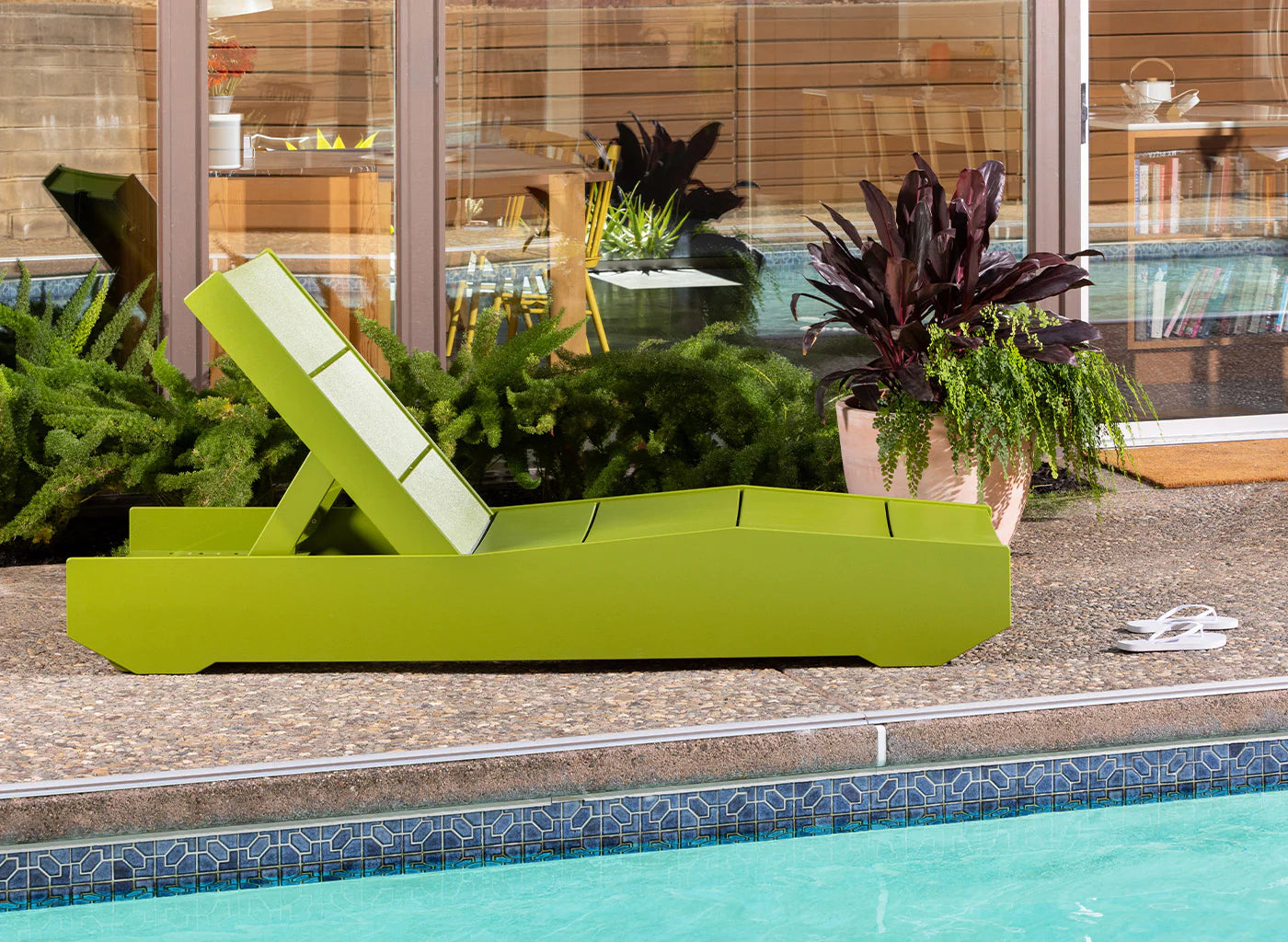 405 Chaise