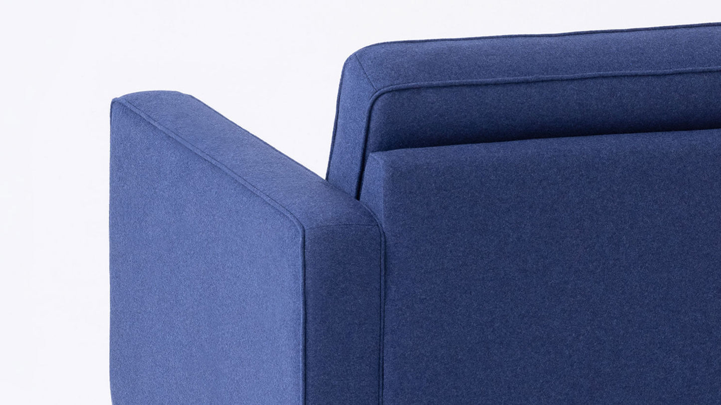 reverie loveseat