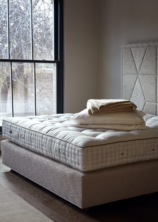 De Luxe Divan