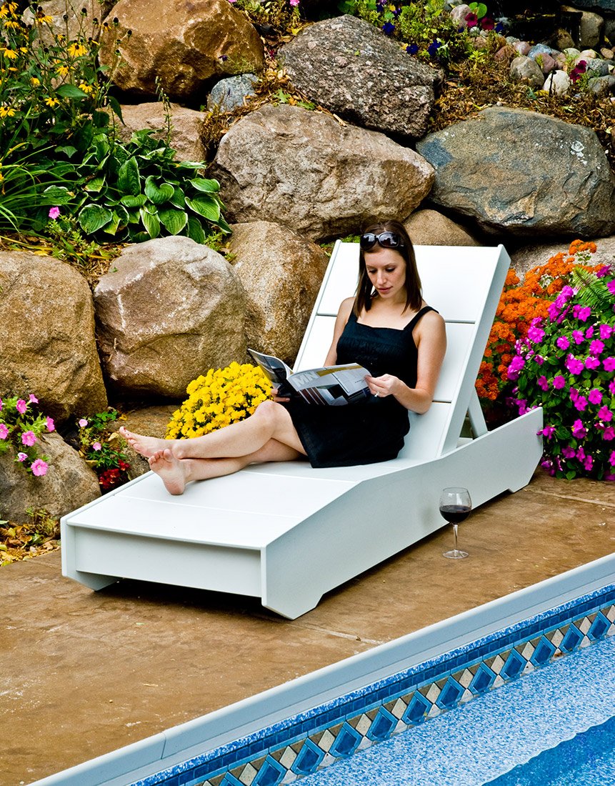 405 Chaise
