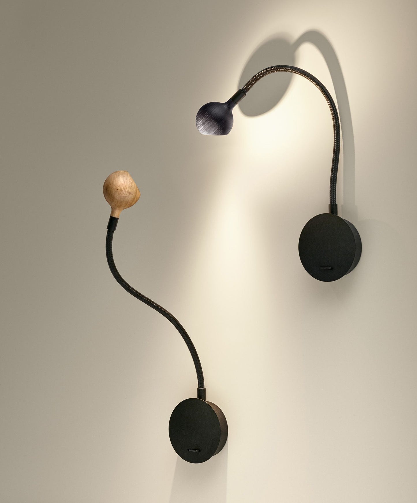 No. 8 Wall Lamp