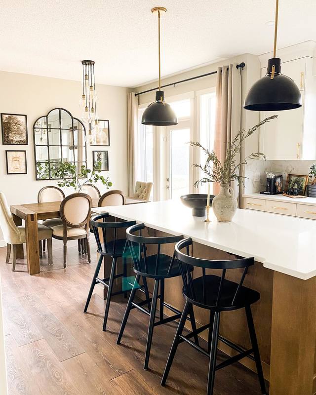 Lyla arm counter stool