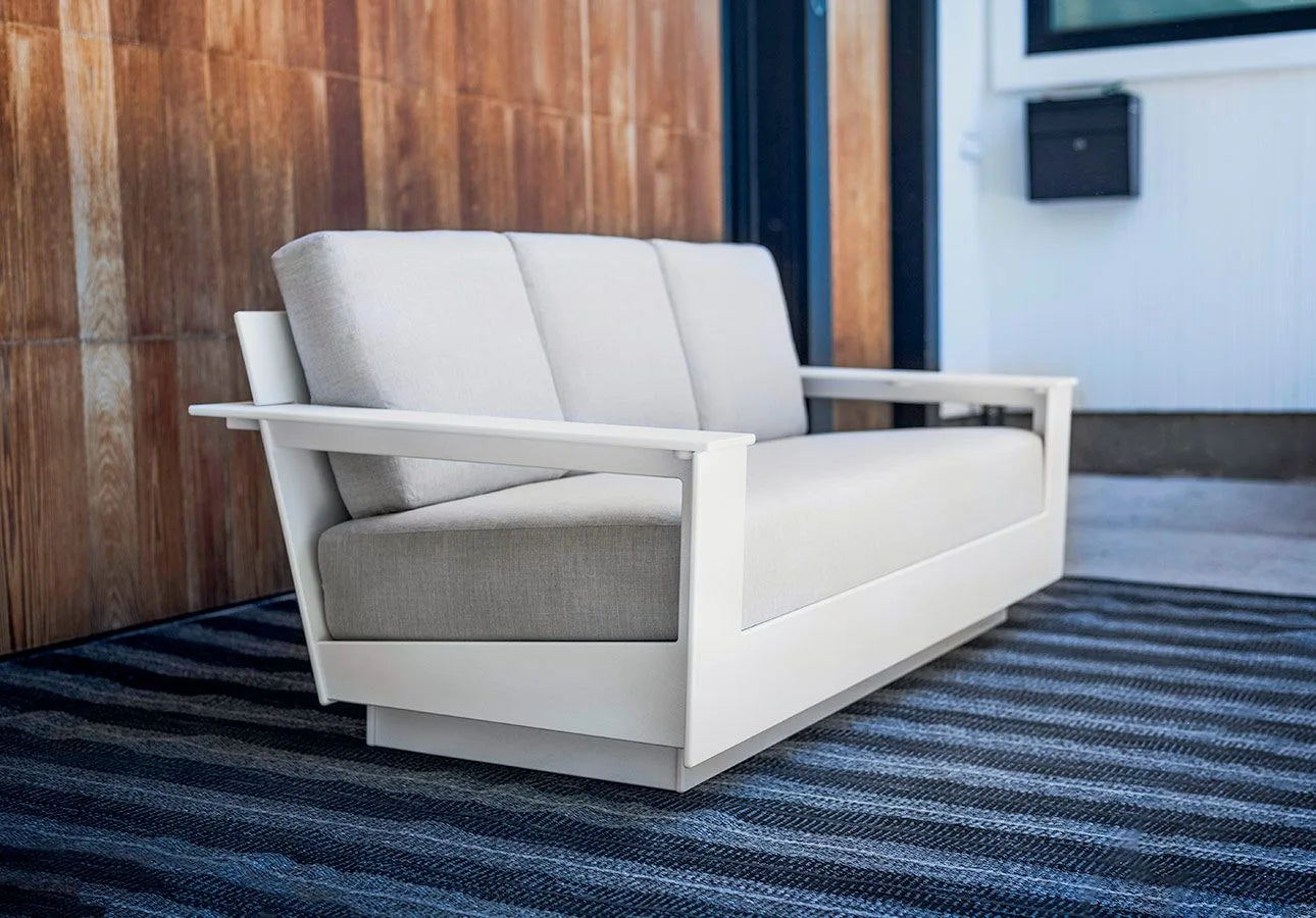 Nisswa Sofa