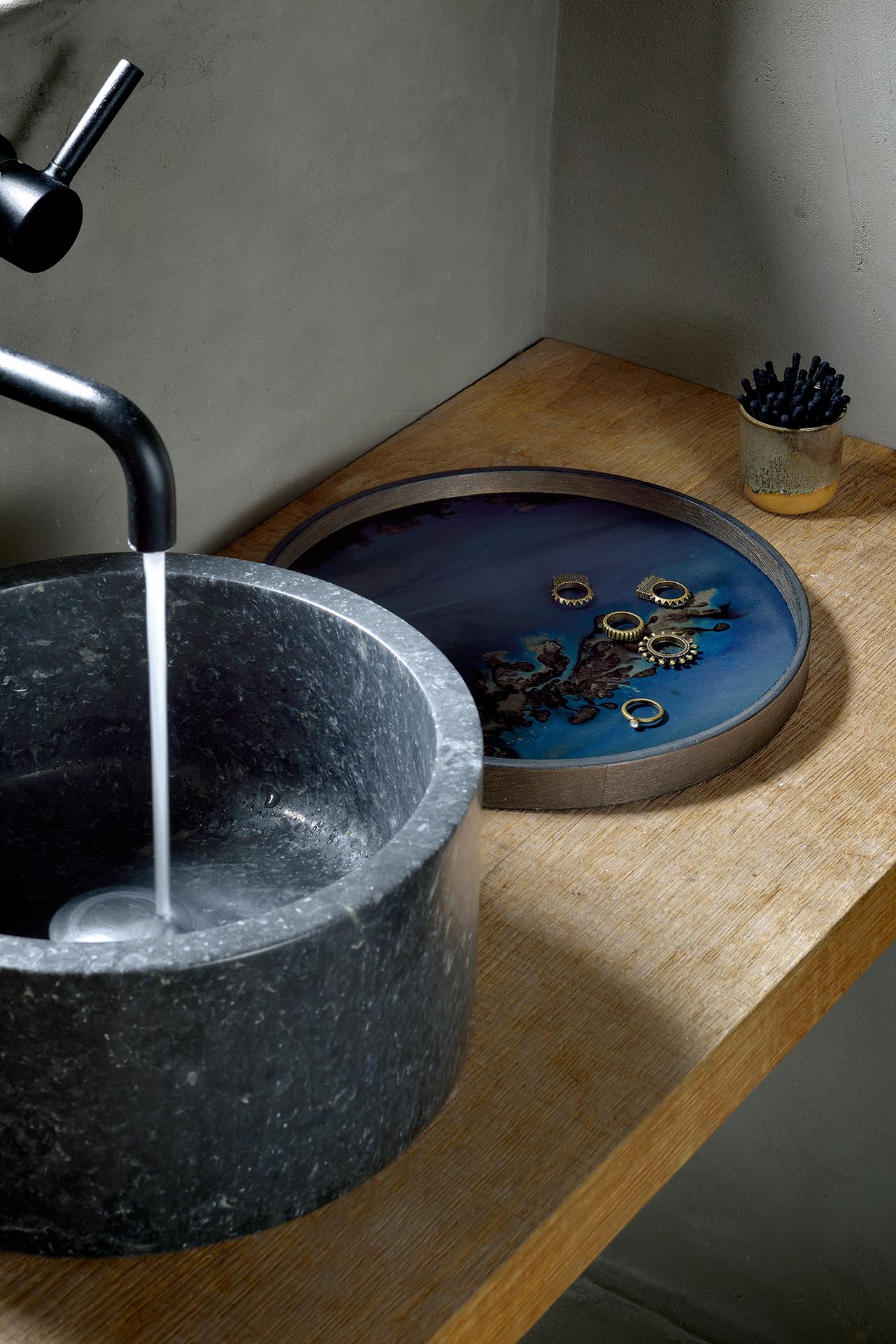 Organic valet tray