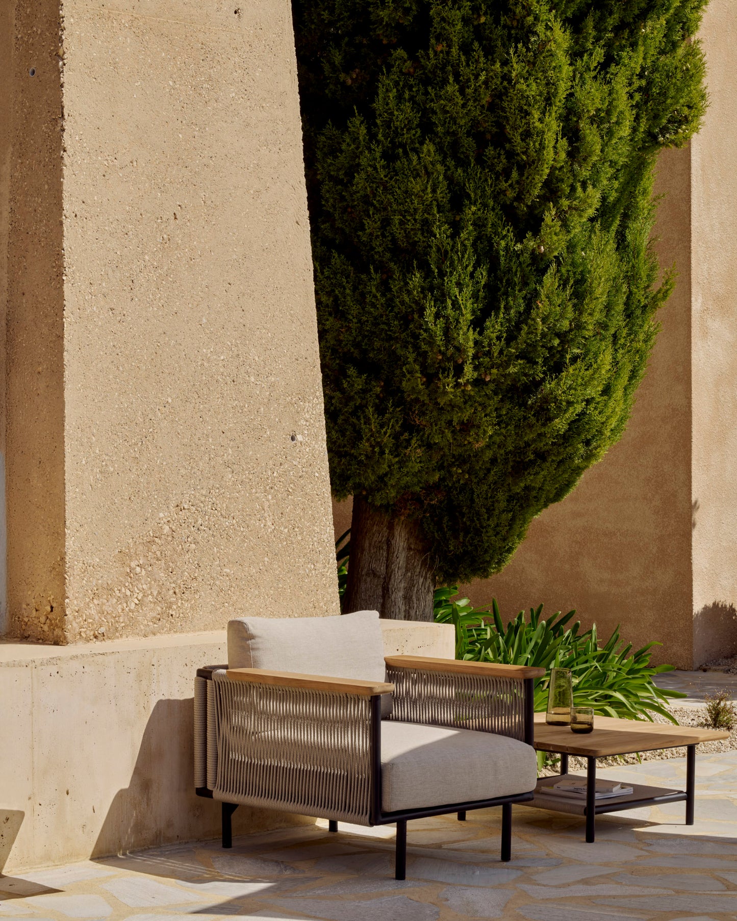 Corbey Lounge Chair