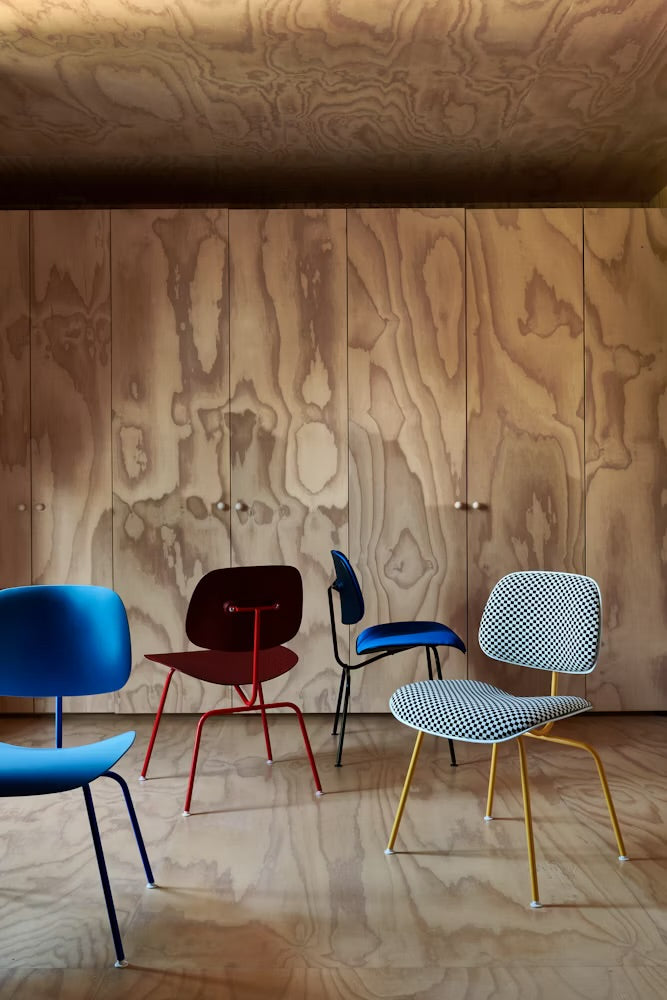 Eames® Molded Plastic Dining Chair (EC-127)