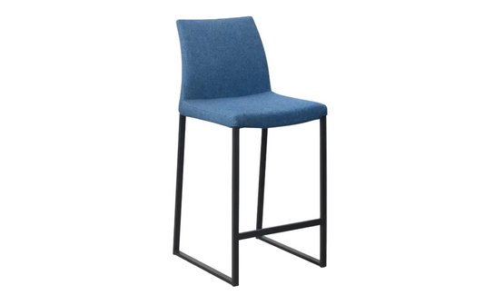 Curvo Stool