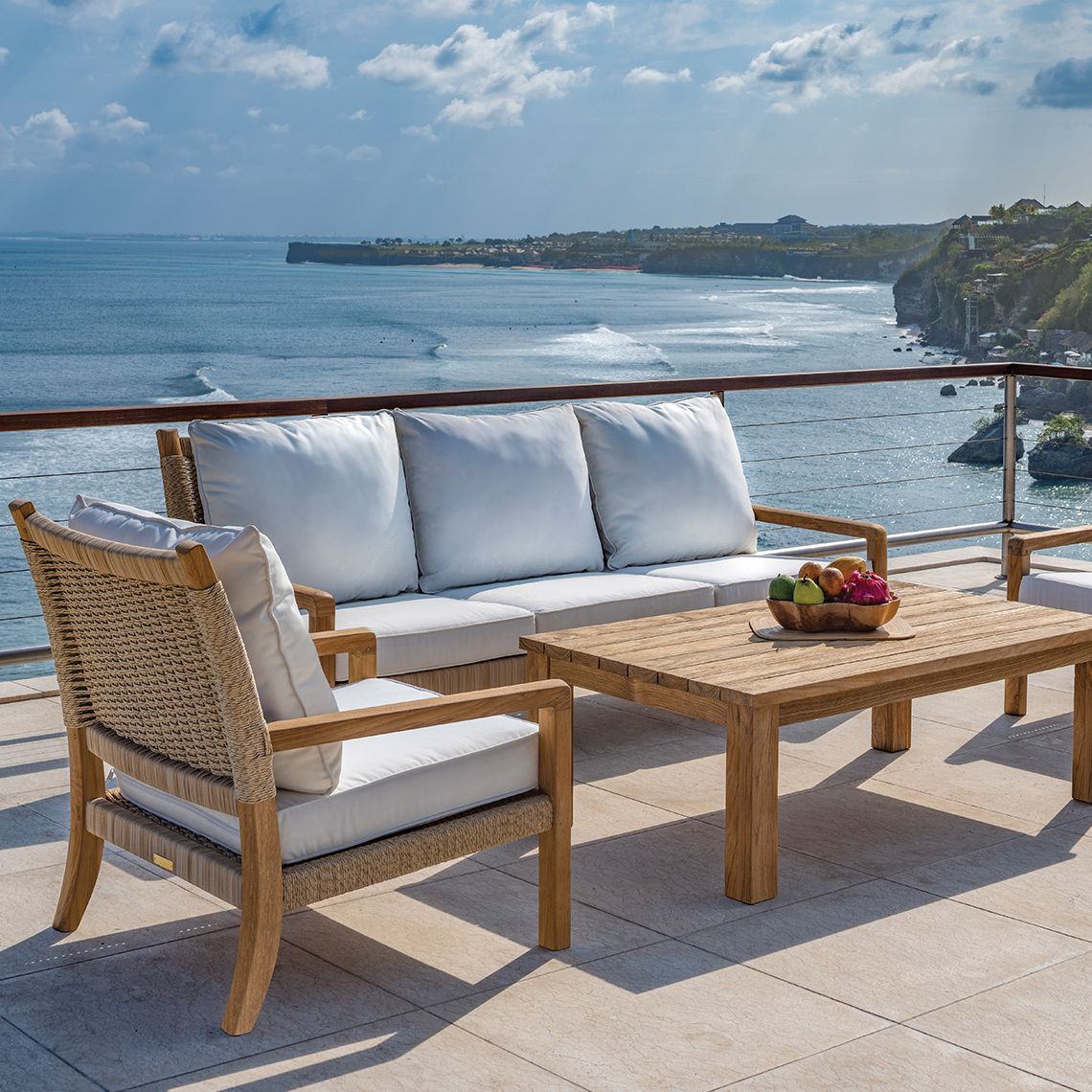 Hudson Settee
