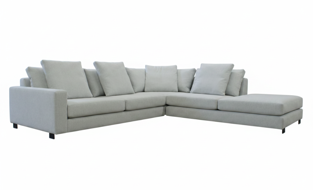 Ampio Sectional